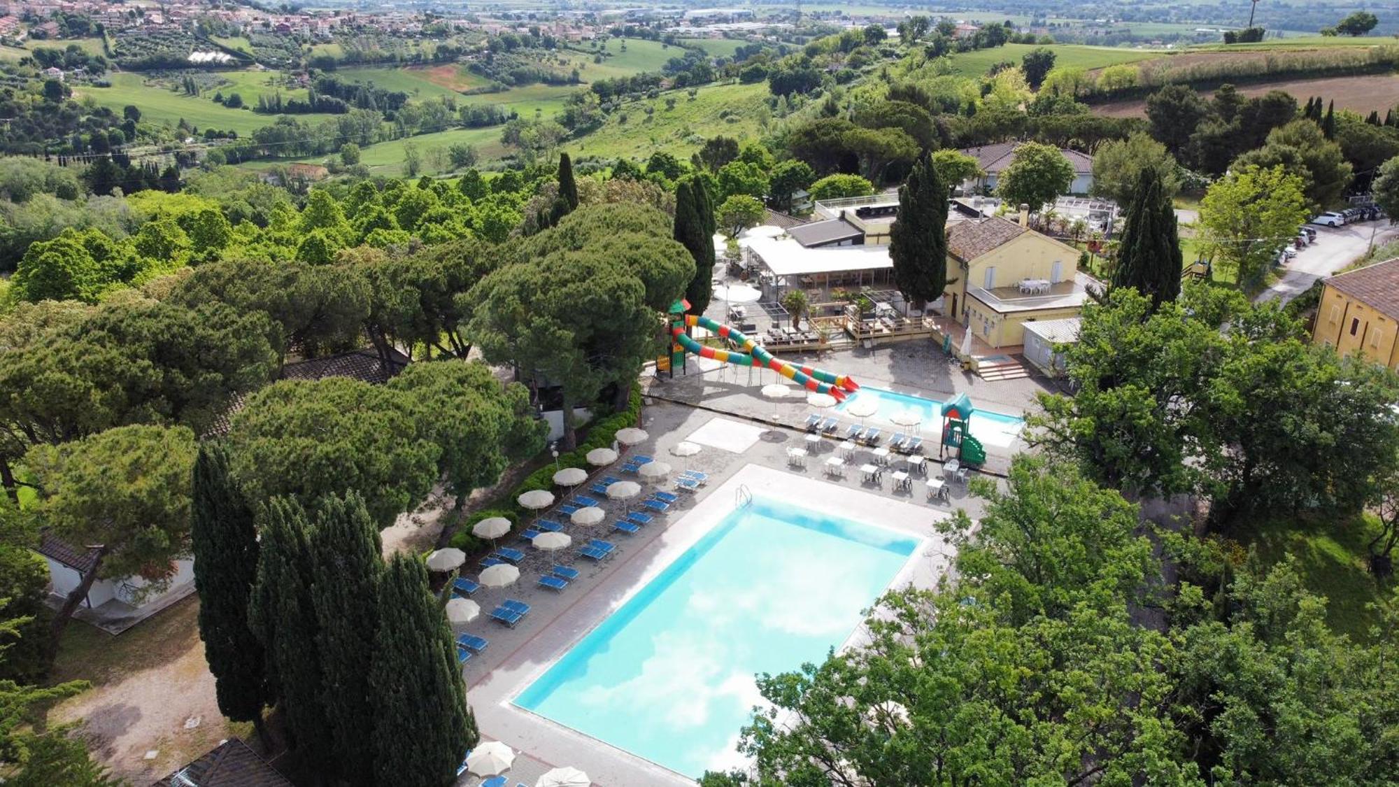 Camping Village Mar Y Sierra San Costanzo Buitenkant foto