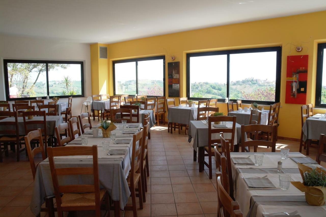 Camping Village Mar Y Sierra San Costanzo Buitenkant foto